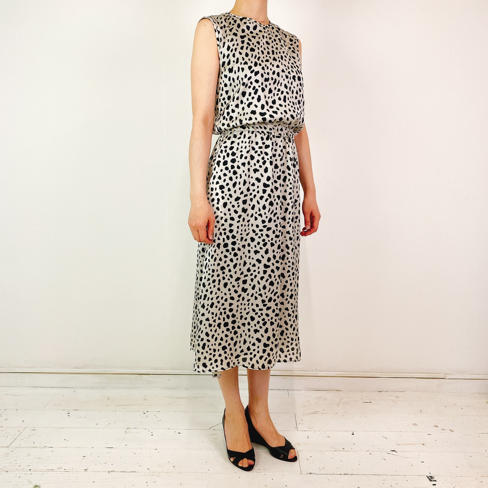 【ZYM】ヒョウ柄ワンピース2587 DRESS】ヒョウ ウエストゴムの豹柄ワンピース – PrivateRobe
